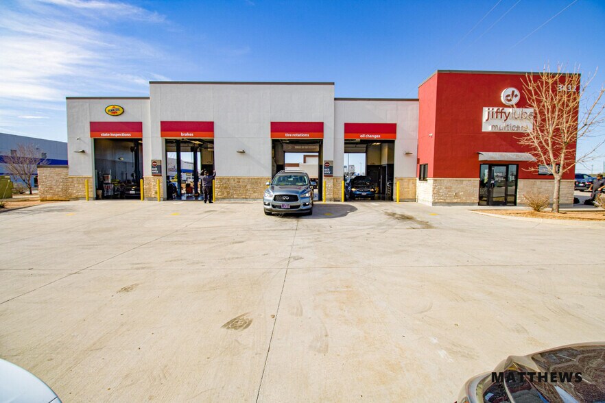 Primary Photo Of 3432 TX-114, Fort Worth Auto Repair For Sale