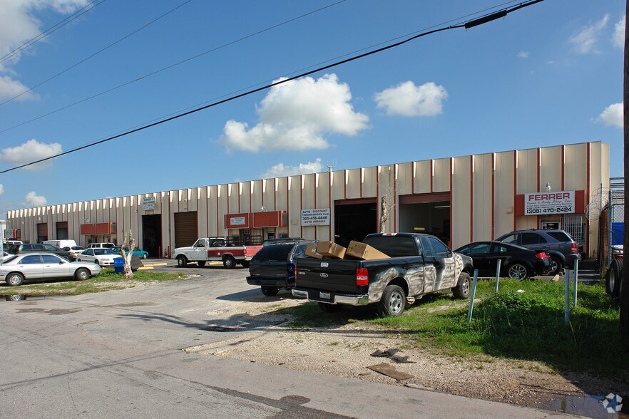 More Photos Of 7781-7791 NW 52nd St, Doral Warehouse For Lease