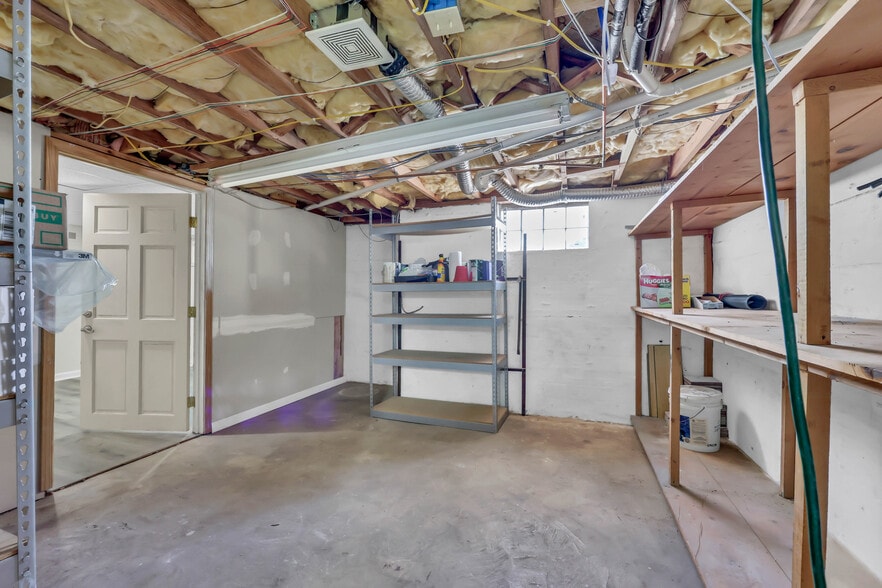 More Photos Of 1543 Madison St, Clarksville Specialty For Sale