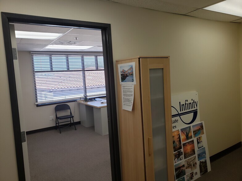 More Photos Of 28348 Roadside Dr, Agoura Hills Office For Lease