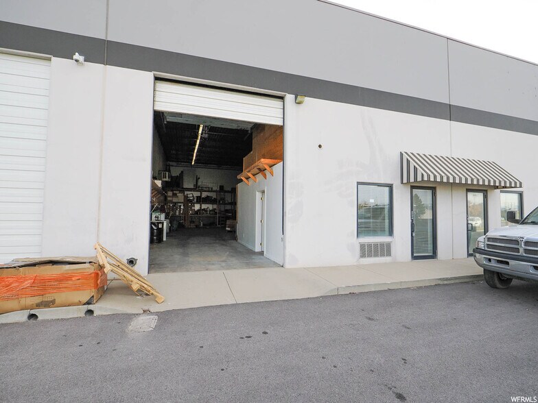 More Photos Of 230 Cutler Dr, North Salt Lake Warehouse For Lease