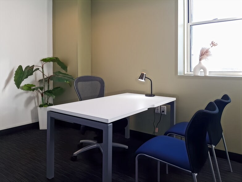 More Photos Of 342 N Water St, Milwaukee Coworking Space