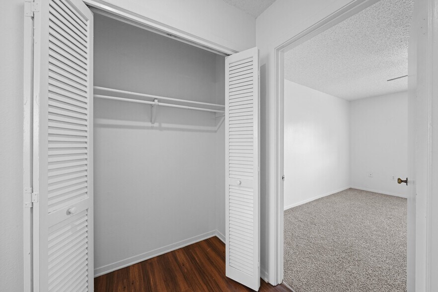 More Photos Of 11620 Airline Hwy, Baton Rouge Apartments For Sale