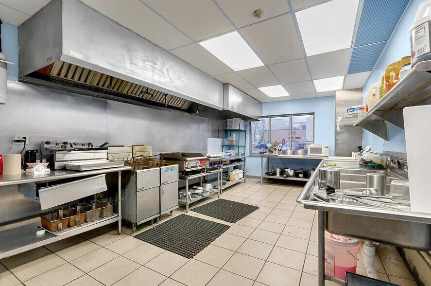 More Photos Of 2422-2426 S Park Ave, Buffalo Bowling Alley For Sale