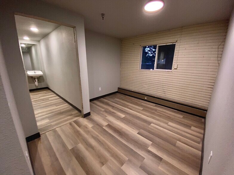 More Photos Of 801 S Shields St, Fort Collins Dormitory For Sale