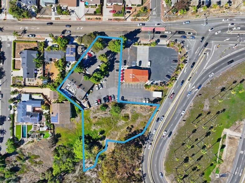 More Photos Of 1221 Vista Way, Oceanside Restaurant For Sale