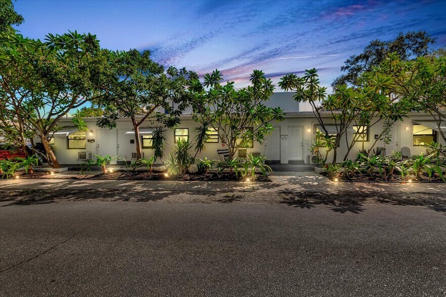 Primary Photo Of 560 NE 15th Ave, Fort Lauderdale Apartments For Sale