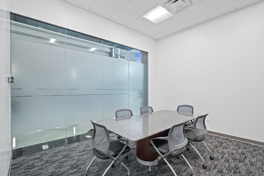 More Photos Of 2911 Turtle Creek Blvd, Dallas Office For Lease