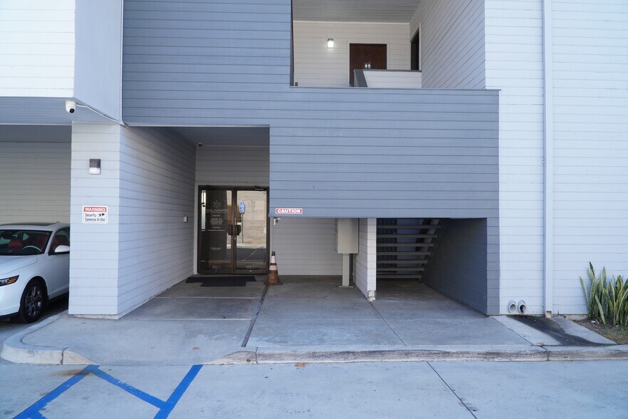 More Photos Of 140 S Flower St, Orange Medical For Lease