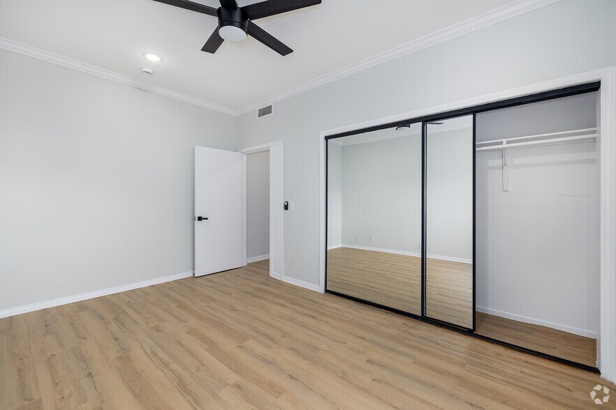 More Photos Of 420 W Windsor Rd, Glendale Apartments For Sale