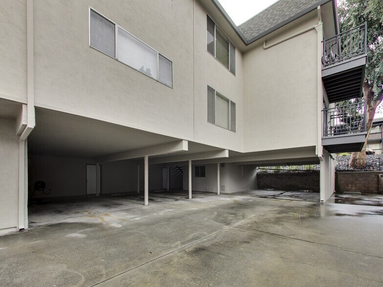 More Photos Of 1340 Mt Pisgah Rd, Walnut Creek Apartments For Sale