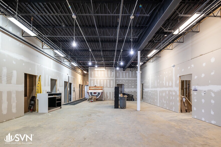 More Photos Of 514 N Main St, Nicholasville Freestanding For Lease