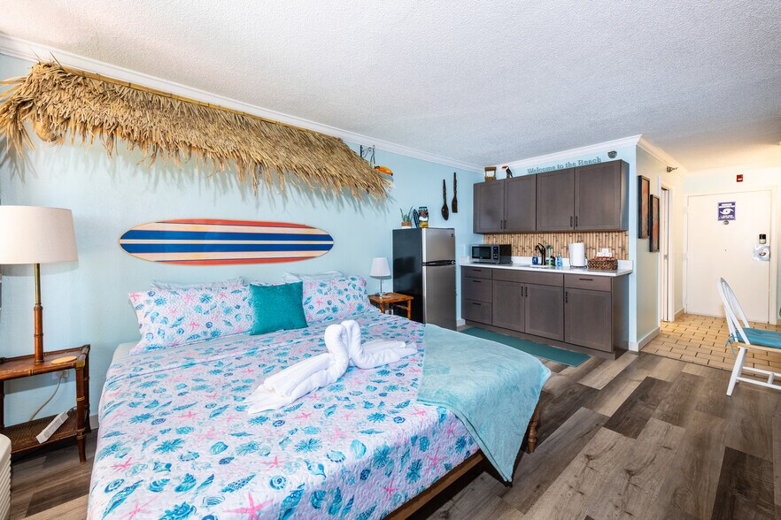 More Photos Of , Daytona Beach Unknown For Sale