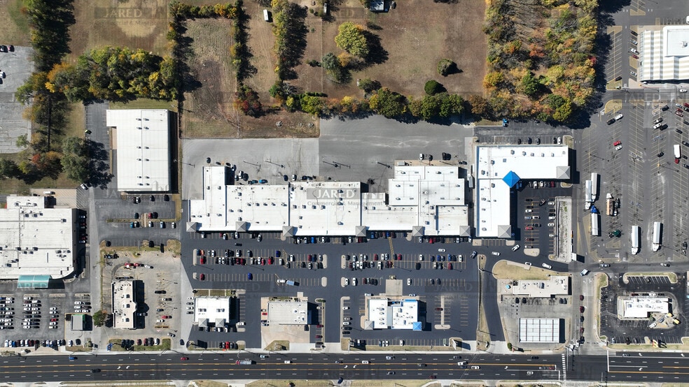 More Photos Of 2607-2713 N Kansas Expy, Springfield Unknown For Lease