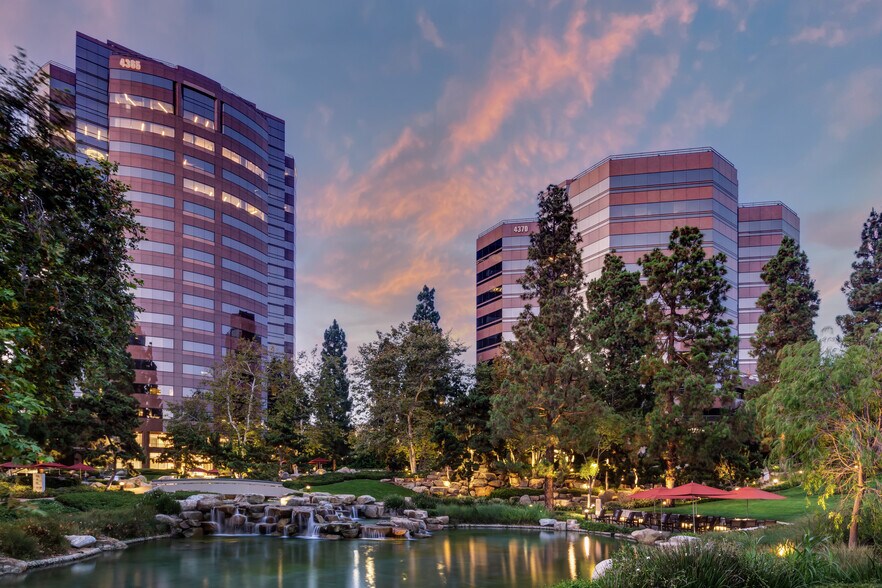 More Photos Of 4370 La Jolla Village Dr, San Diego Office For Lease