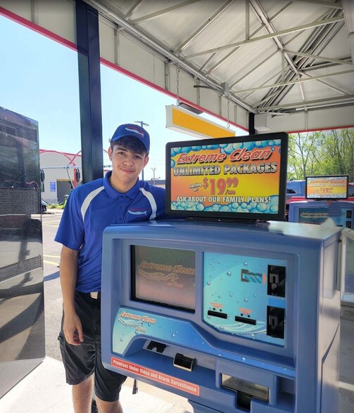 More Photos Of 1210 E Irving Park Rd, Streamwood Carwash For Sale