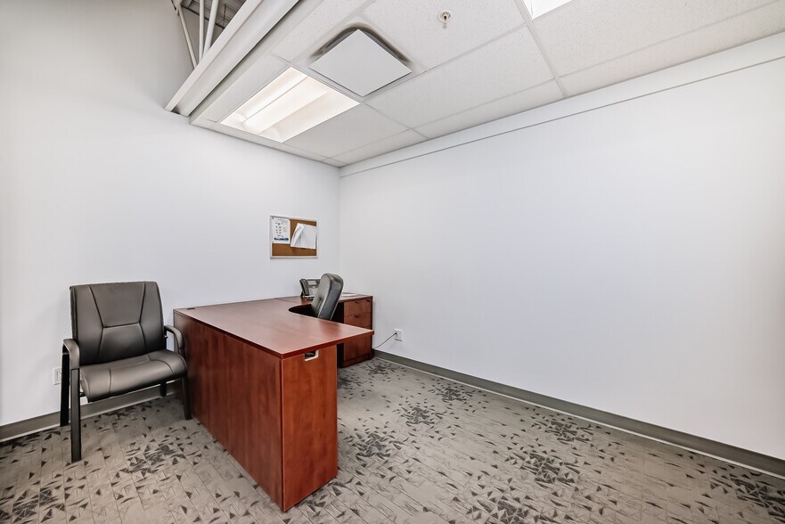 More Photos Of 9040-9058 22nd Ave SW, Edmonton Showroom For Sale