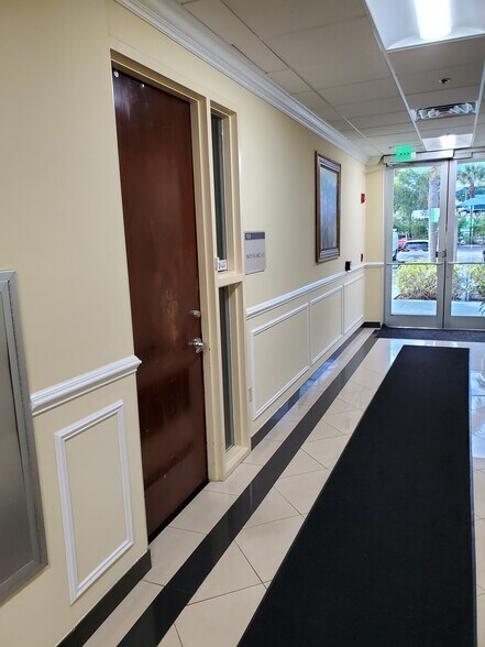 More Photos Of 6499 NW Powerline Rd, Fort Lauderdale Office For Lease