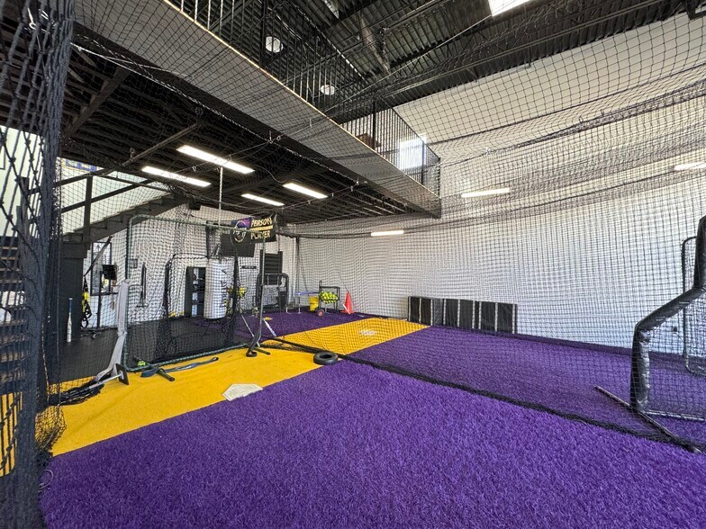 More Photos Of 1435 FM 1463 Rd, Katy Showroom For Sale