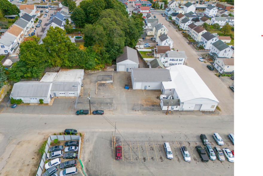 More Photos Of 81 Macondray St, Cumberland Warehouse For Sale