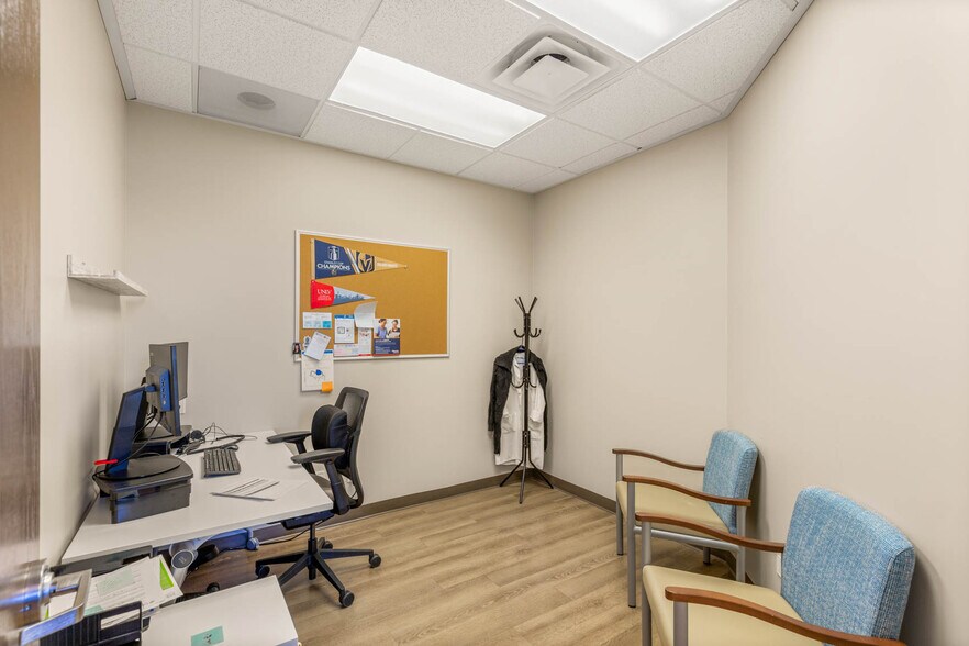 More Photos Of 2601 N Tenaya Way, Las Vegas Office For Sale