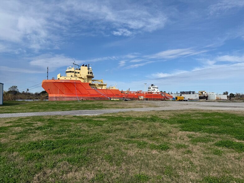 More Photos Of 1817 Highway 24, Larose Land For Sale