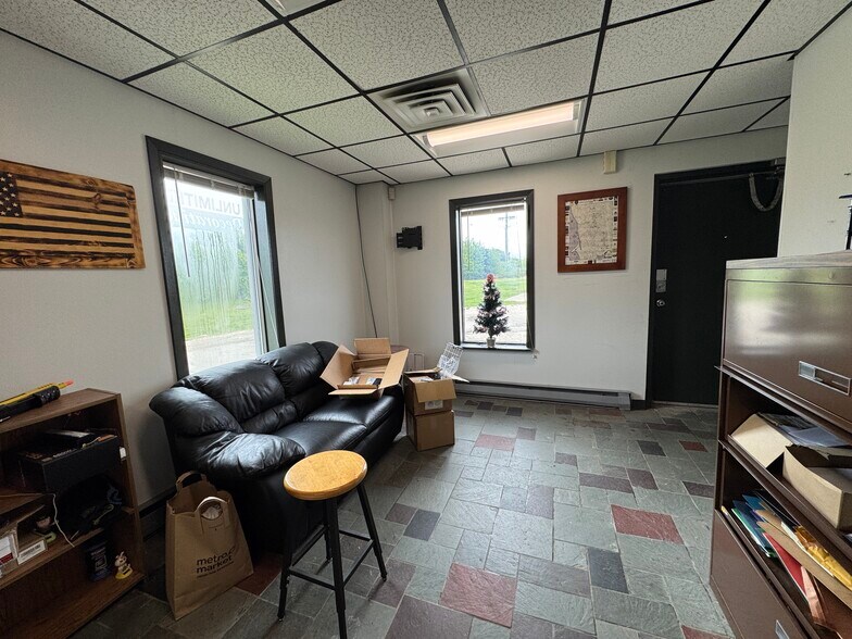 More Photos Of 5821 Femrite Dr, Madison Warehouse For Lease