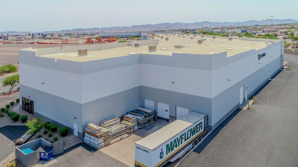 More Photos Of 8385 Eastgate Rd, Henderson Warehouse For Lease