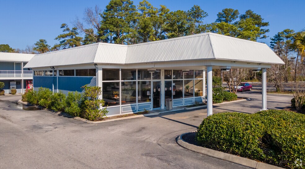 More Photos Of 5025 Market St, Wilmington Hotel For Sale