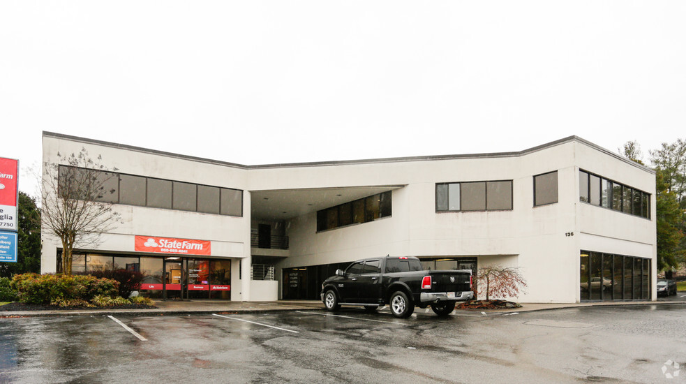 Primary Photo Of 136 S Illinois Ave, Oak Ridge Office For Lease