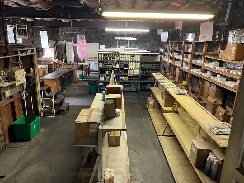 More Photos Of 665-667 W Market St, York Storefront Retail Residential For Sale