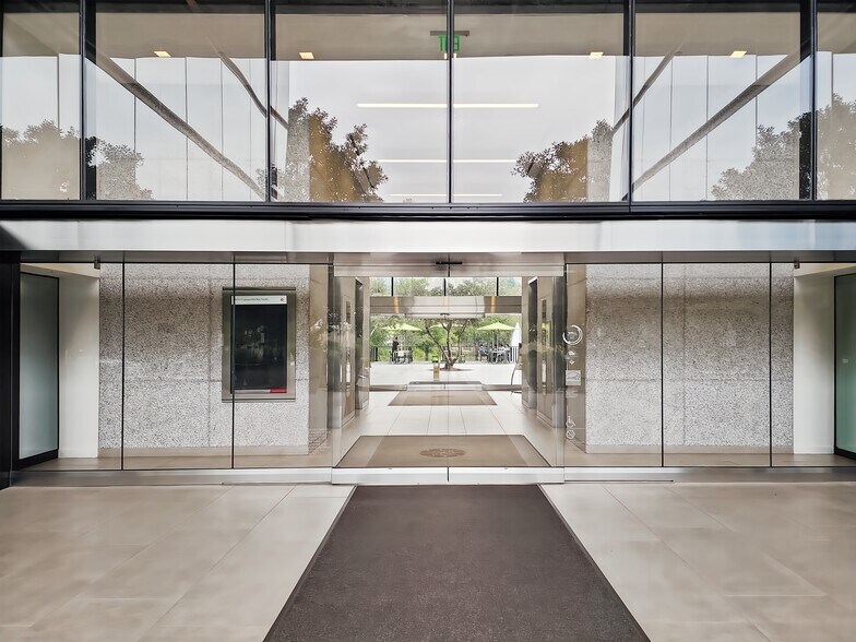 More Photos Of 3111 Camino del Rio N, San Diego Coworking Space