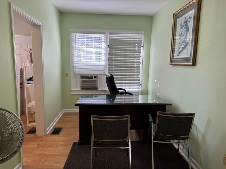 More Photos Of 4329 North Blvd, Baton Rouge Office For Sale