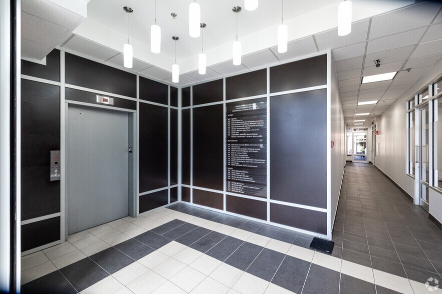 More Photos Of 6953-6975 Taschereau Boul, Brossard Office For Lease