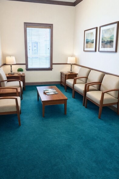 More Photos Of 5115 S Lakeland Dr, Lakeland Office For Lease