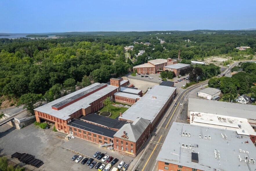 More Photos Of 56 Sterling St, Clinton Manufacturing For Lease