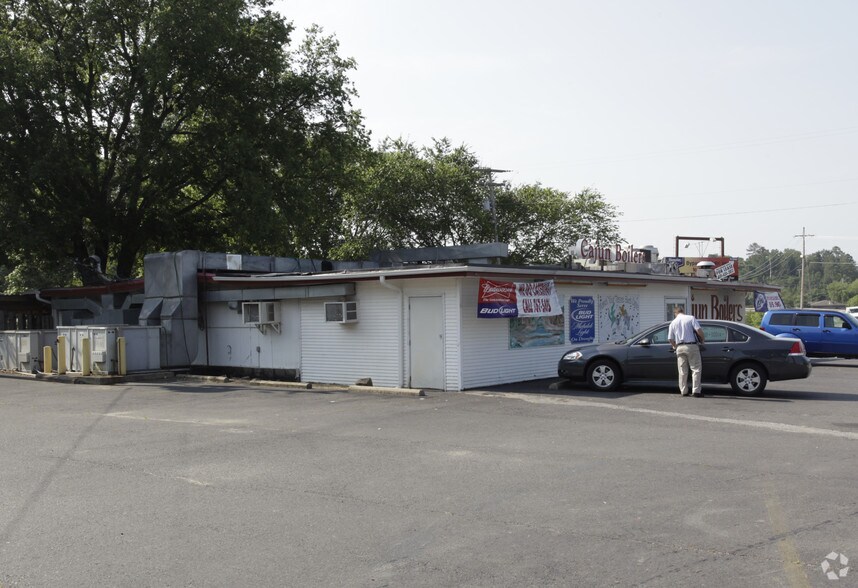 More Photos Of 2806 Albert Pike Rd, Hot Springs National Park Restaurant For Sale