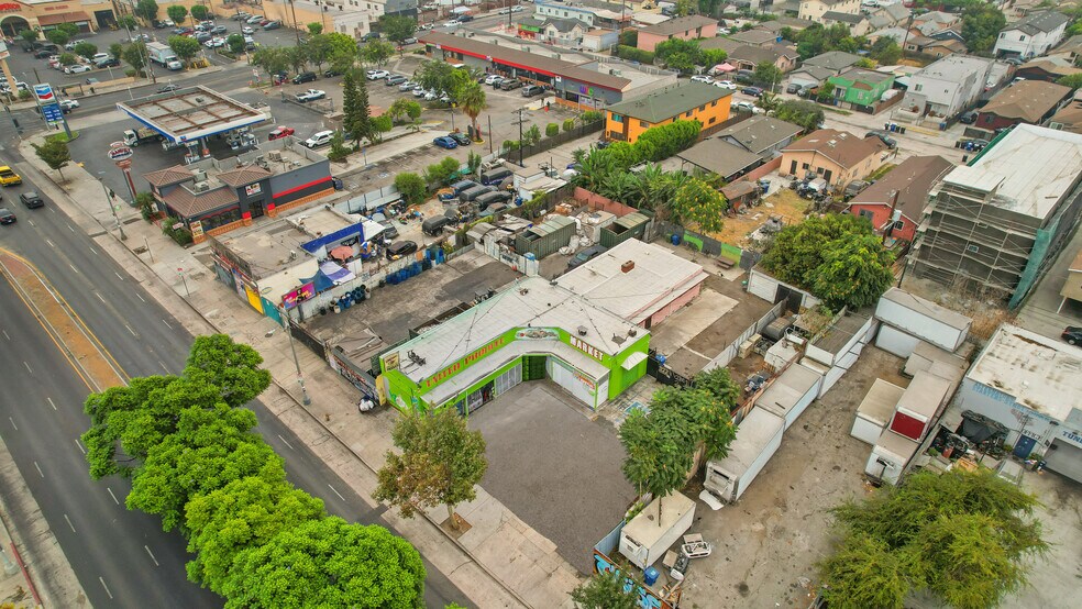More Photos Of 222 E Manchester Ave, Los Angeles Auto Repair For Sale