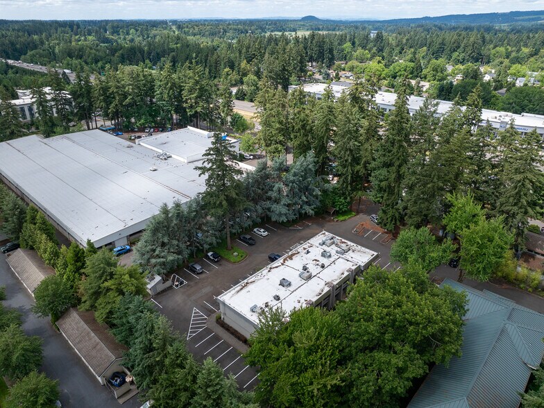 More Photos Of 30470 SW Parkway Ave, Wilsonville Office For Lease