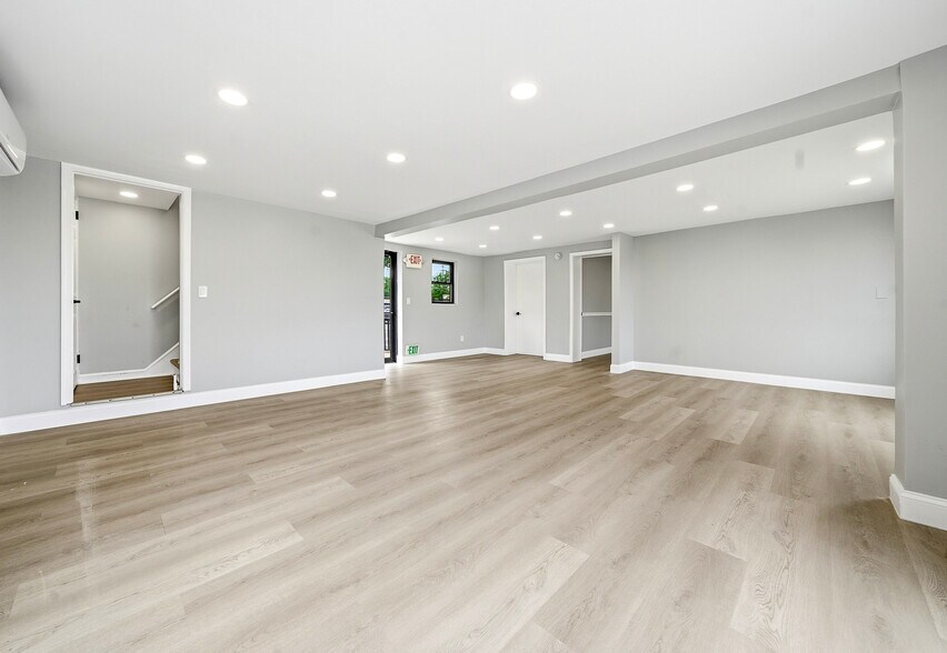 More Photos Of 729 Dekalb Pike, King Of Prussia Office For Lease