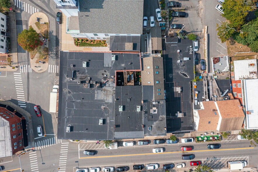 More Photos Of 15 Main St ex, Plymouth Storefront Retail Office For Lease
