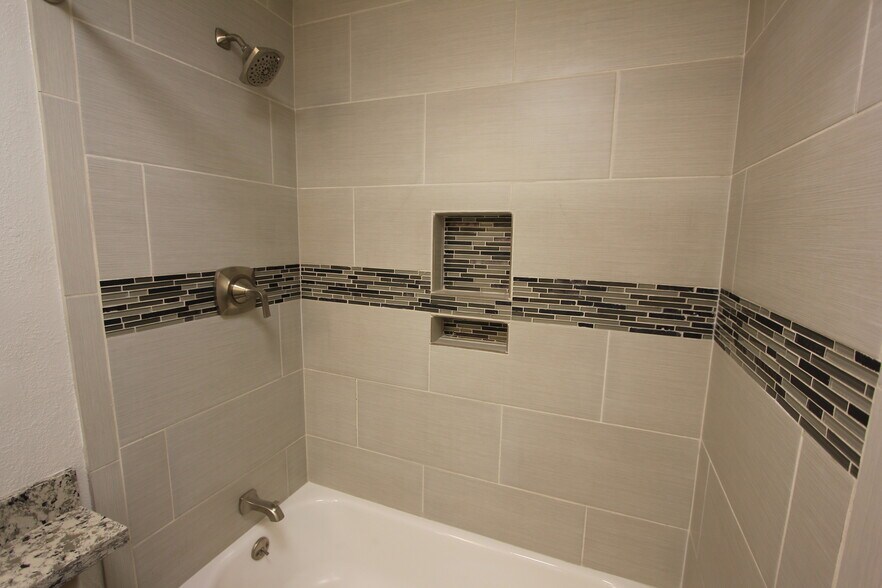 More Photos Of 1327 Montego, Walnut Creek Apartments For Sale