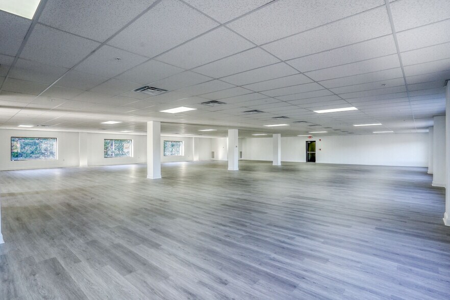 More Photos Of 1241 College Park Dr, Dover Loft Creative Space For Lease