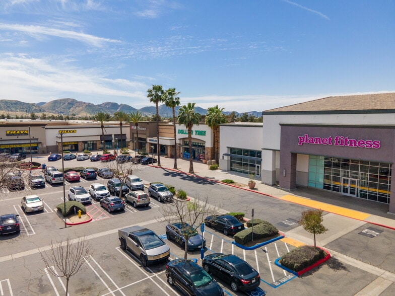 Primary Photo Of , Hemet General Retail For Sale