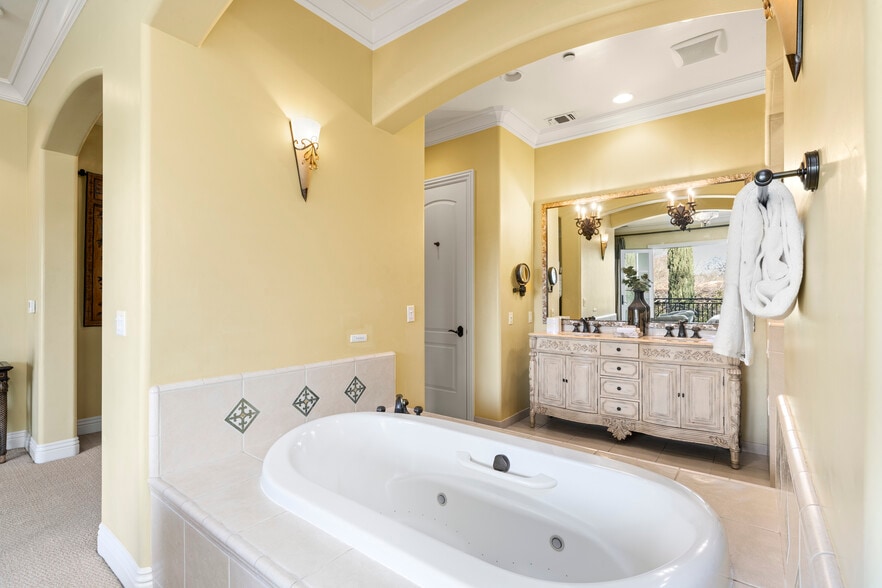 More Photos Of 1210 Arden Hills Ln, Sacramento Specialty For Sale