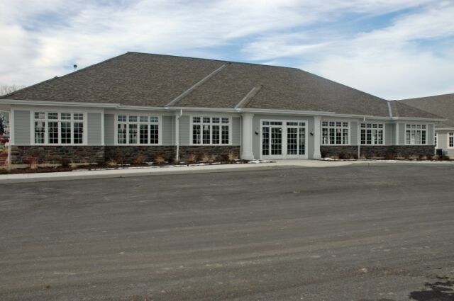 More Photos Of 700-730 Fox Glen Ct, Fox River Grove Medical For Lease