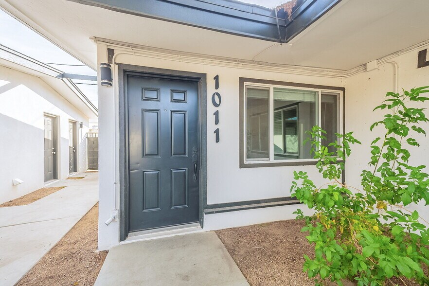 More Photos Of 6725 E Earll Dr, Scottsdale Apartments For Sale