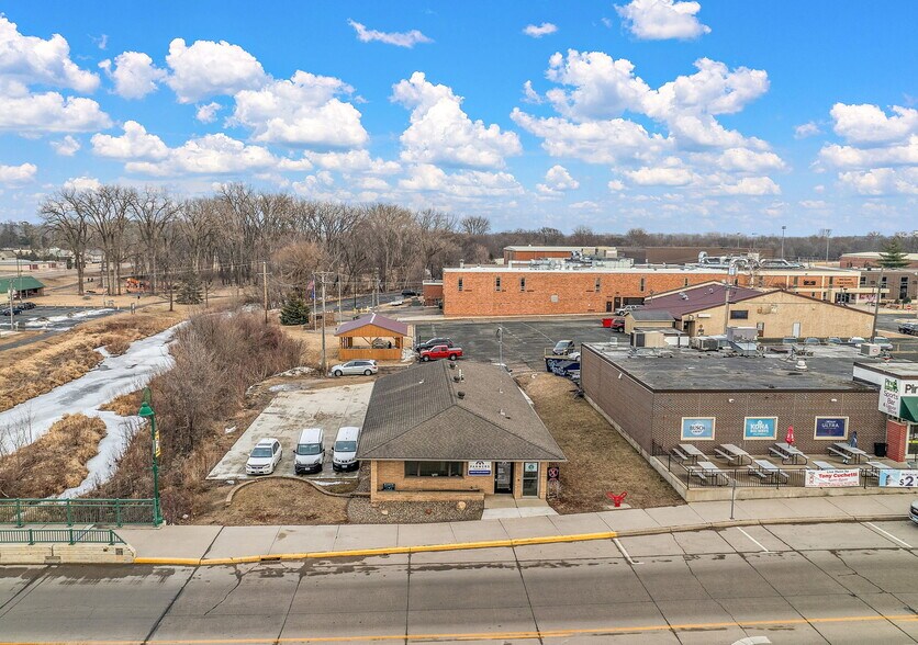 More Photos Of 101 S Main St, Pine Island General Retail For Sale