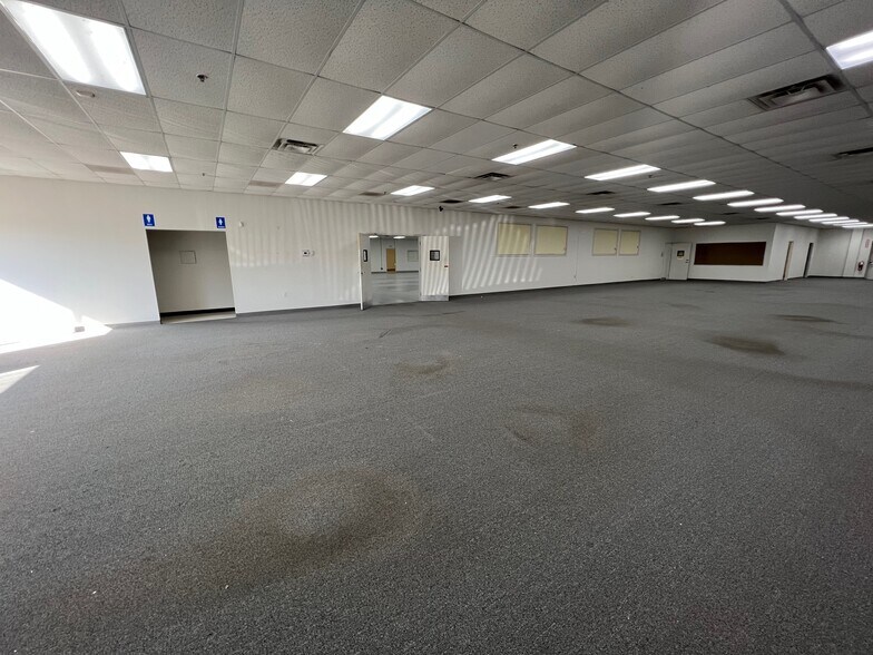 More Photos Of 19 Shea Way, Newark Light Manufacturing For Lease