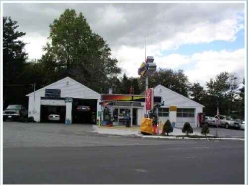 Primary Photo Of 390 Smith Ridge Rd, South Salem Service Station For Sale
